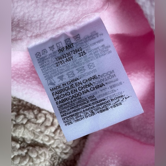 Baby Girl Nike Hat & Mittens - Light Pink & White Fleece Winter Set, Size 12-24M - Picture 6 of 7